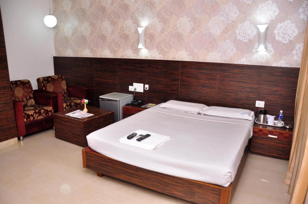 Hotel Gazala Palakkad Extérieur photo