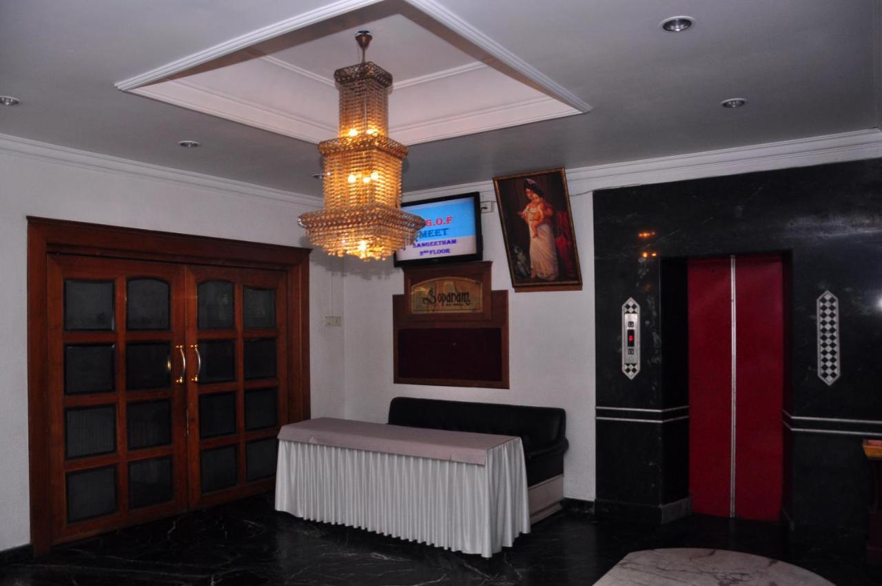 Hotel Gazala Palakkad Extérieur photo